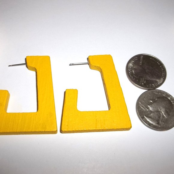 Yellow Hoop Earrings Painted Wood Wooden Trapezoid Shape Jewelry Set Pair A841 - Picture 2 of 5